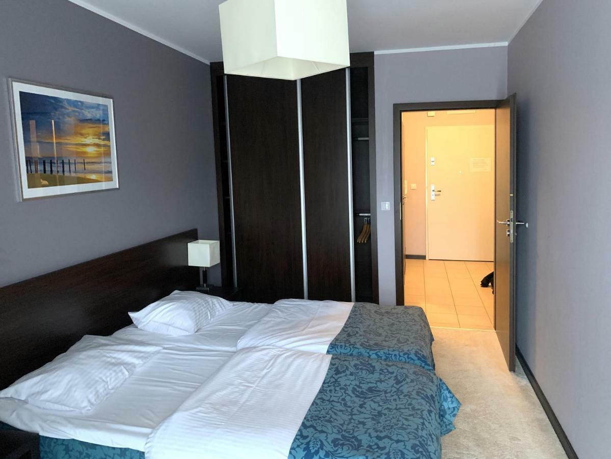 Apartament Tit Aquarius Spa โควอบเซก ภายนอก รูปภาพ