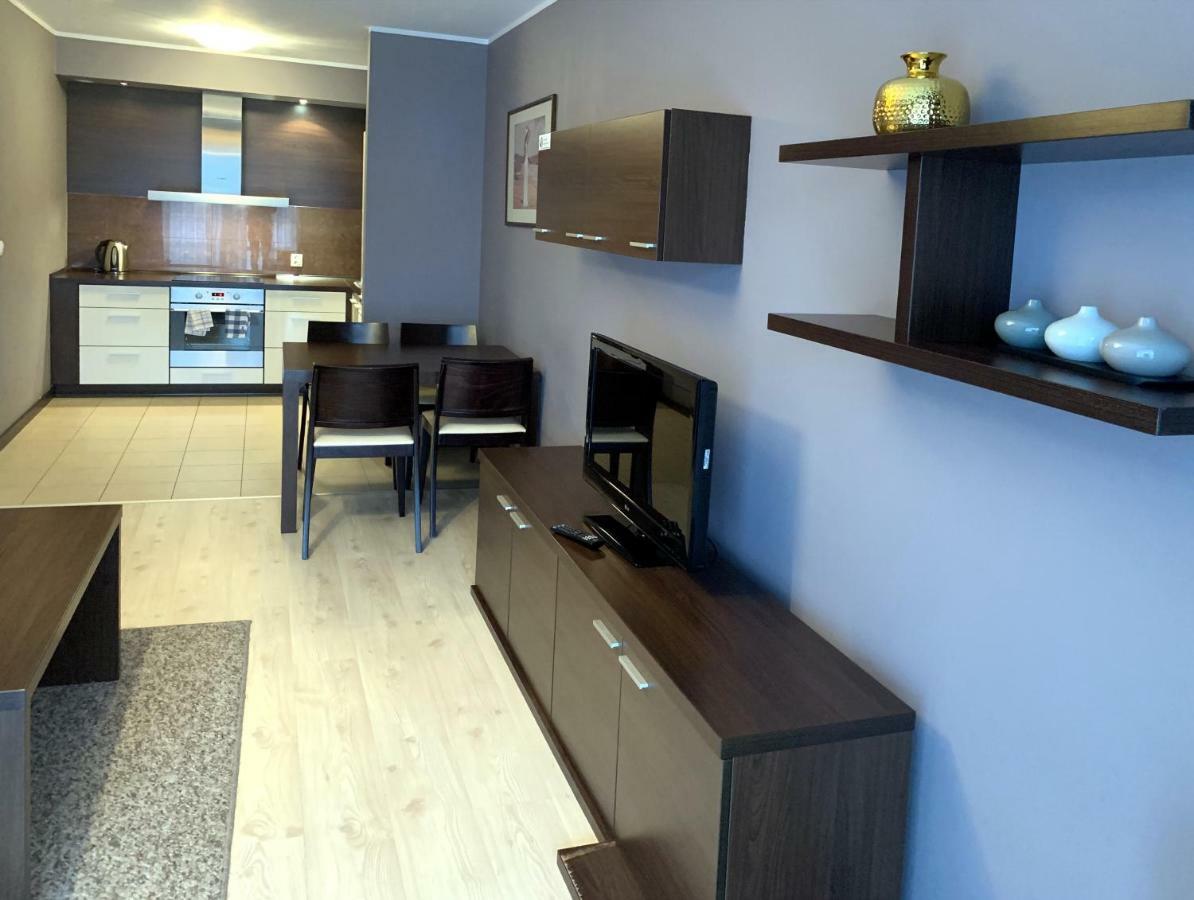 Apartament Tit Aquarius Spa โควอบเซก ภายนอก รูปภาพ