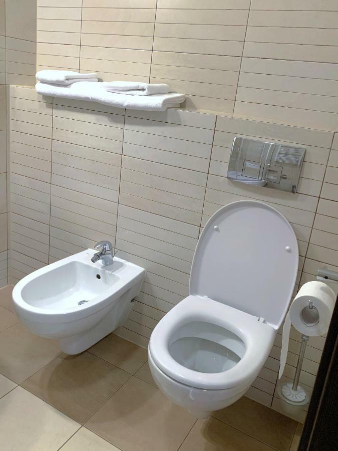 Apartament Tit Aquarius Spa โควอบเซก ภายนอก รูปภาพ